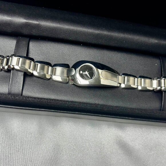 Movado Rare Museum Ladies pre-owned stainless watch main image 6
